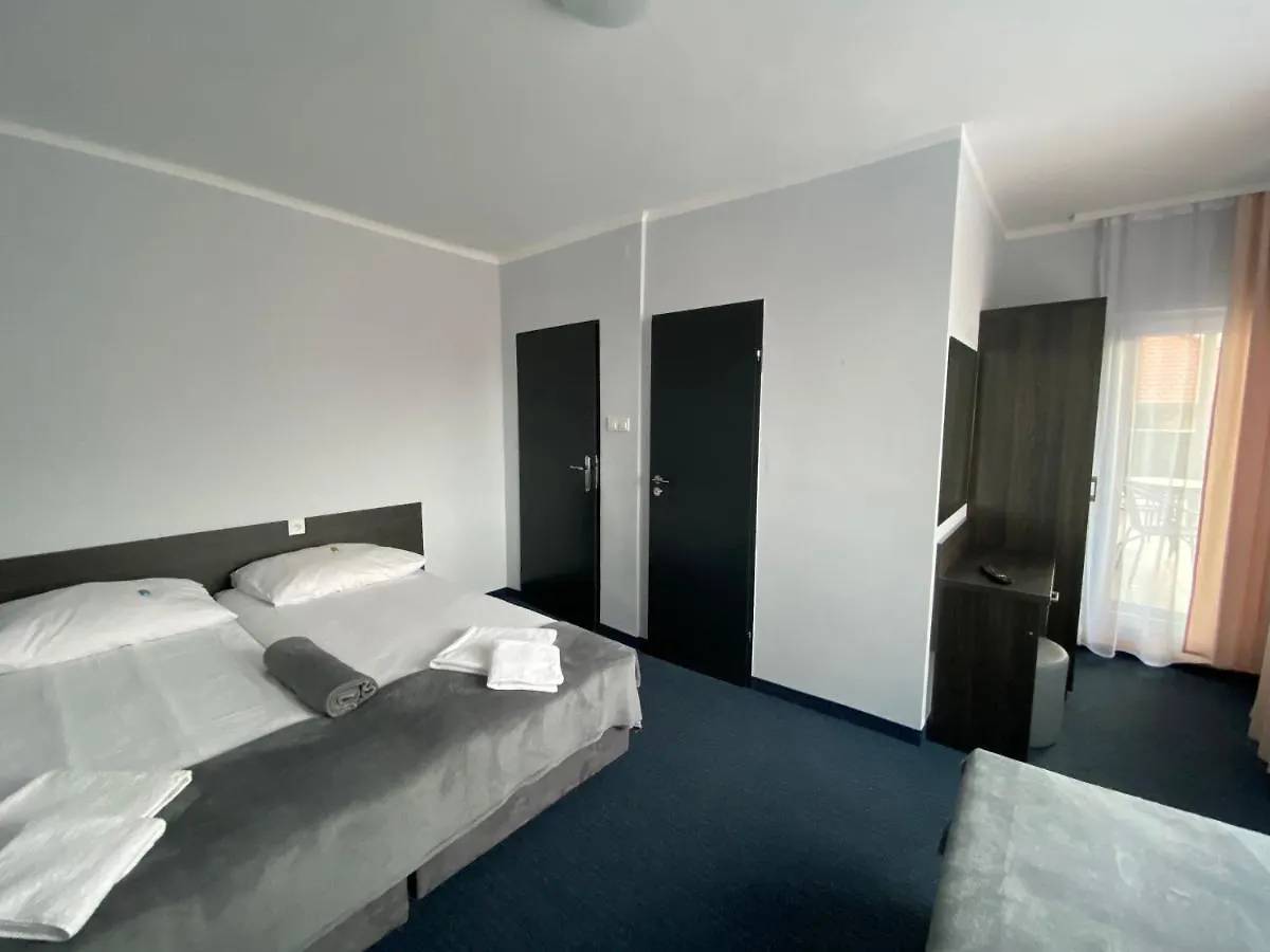 Ow Agawa Hotell Karpacz 0*,
